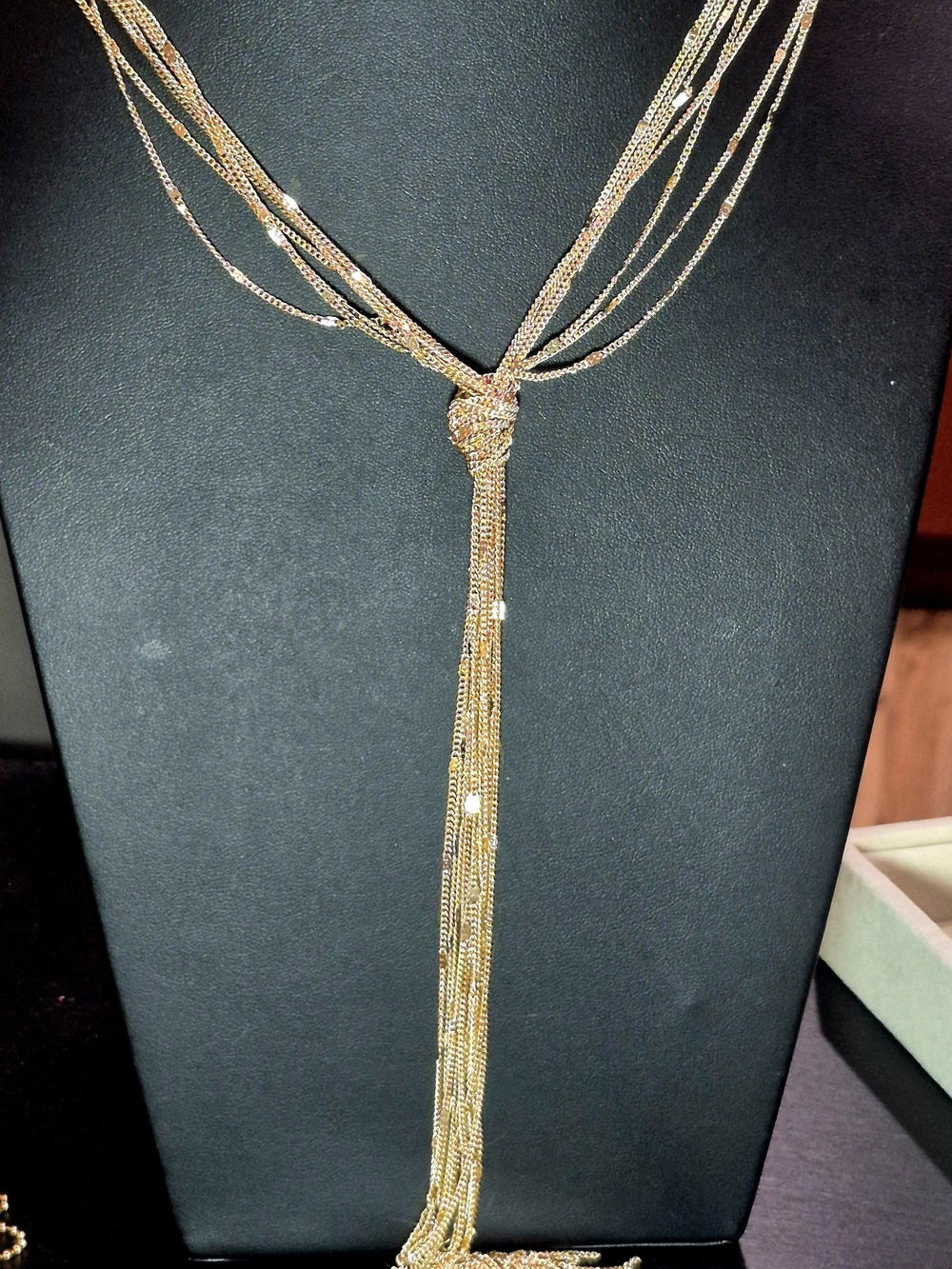 Gold tone Necklace Lot Bundle 4 Necklaces NY, AVON, UNSIGNED - Picture 3 of 11